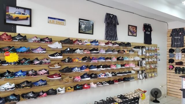 AJR CALCADOS E ACESSORIOS