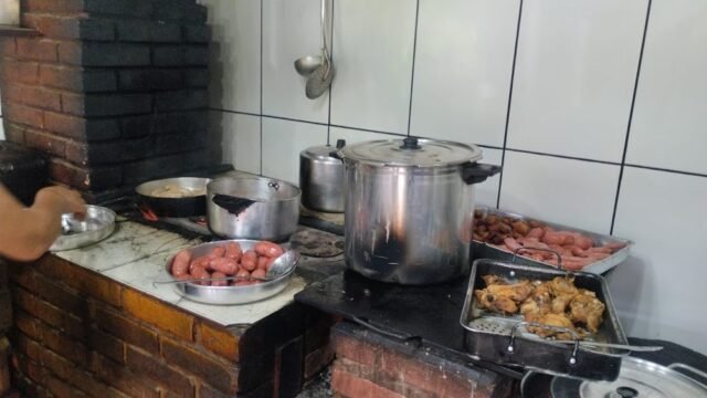 Cozinha Vitoria – Restaurante e Marmita