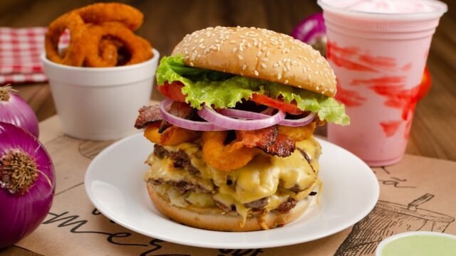 DOMO Shake e Burger Hamburgueria em Piedade