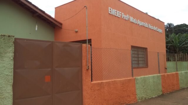 EMEIEF Maria Aparecida Vieira de Campos Professora