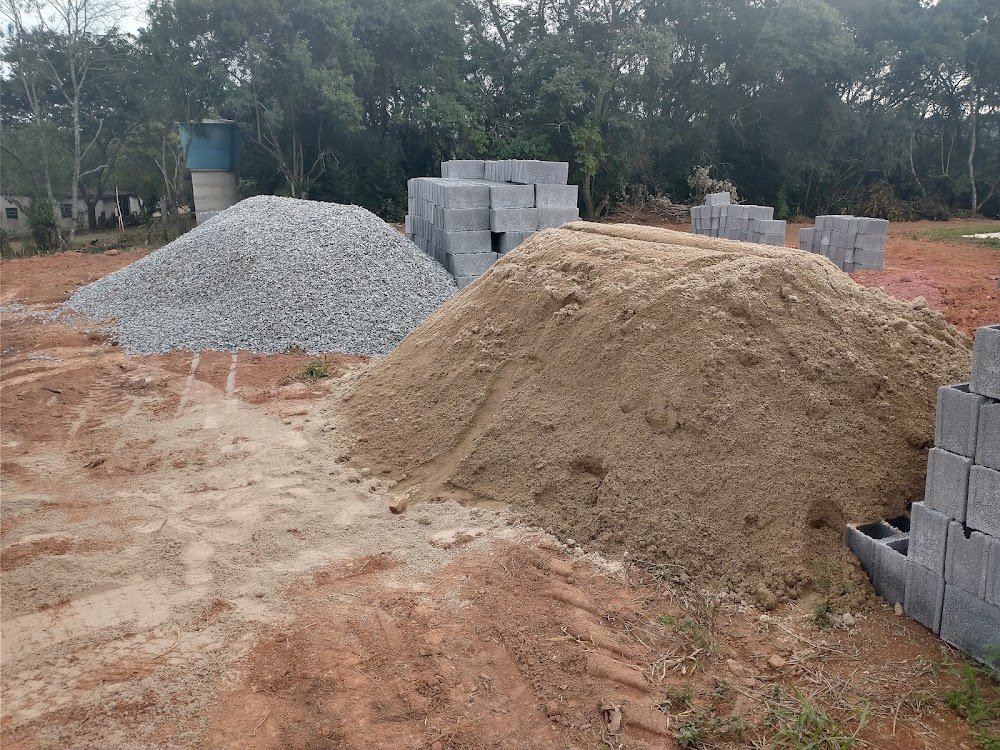 Jojuwi areia e pedra