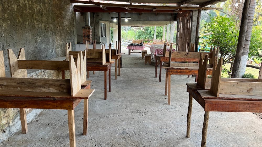 Restaurante PEQUENO PARAISO